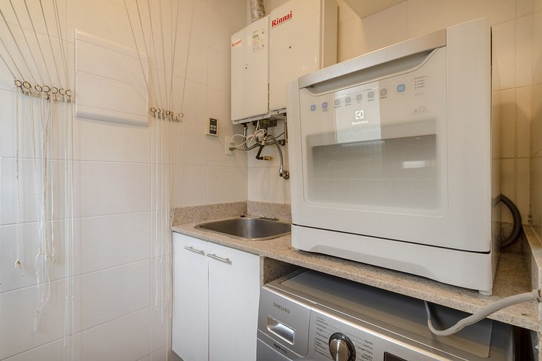 Triplex LUXURY w/ pool, BBQ and sauna for 6 people