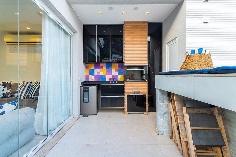 Triplex LUXURY piscina, BBQ y sauna p/ 6 personas