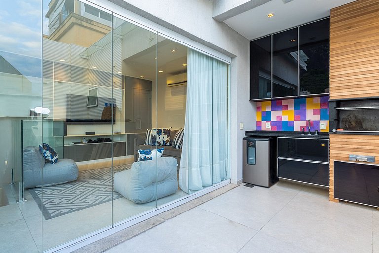 Triplex LUXURY piscina, BBQ y sauna p/ 6 personas