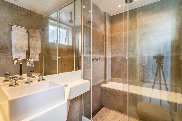 Triplex LUXURY piscina, BBQ y sauna p/ 6 personas