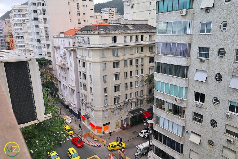 Cómodo estudio en Copacabana para 4 personas.