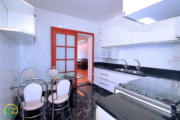 Belo sala 3 quartos com 2 suites para 6 pessoas