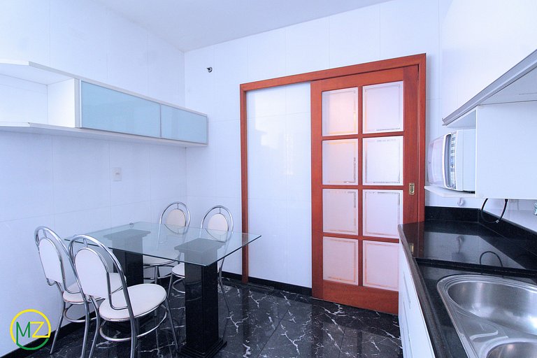 Belo sala 3 quartos com 2 suites para 6 pessoas