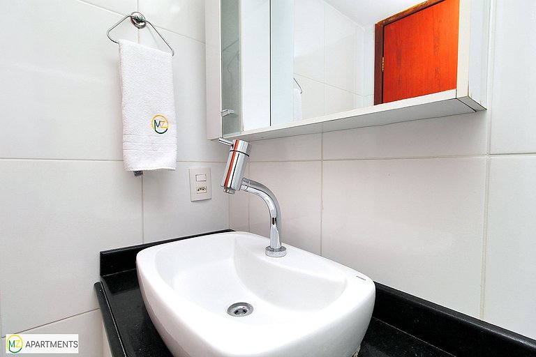 NIce 3 bedrooms apartment w/ 2 suites for 6 people