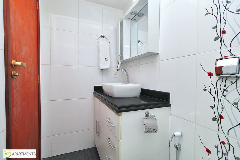NIce 3 bedrooms apartment w/ 2 suites for 6 people