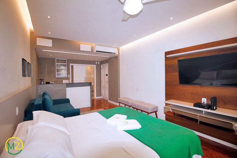 Fully renovated studio next to the beach