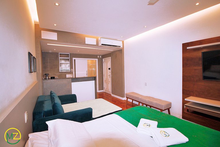 Fully renovated studio next to the beach