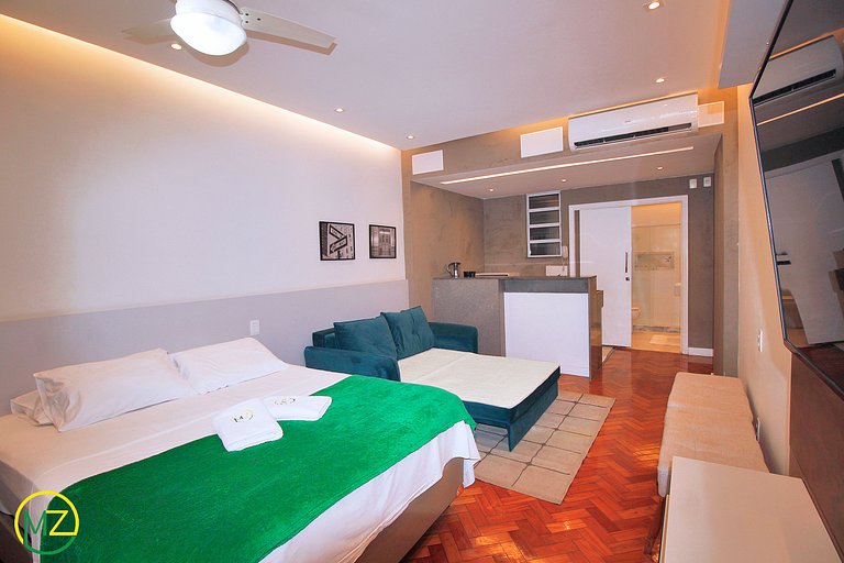 Fully renovated studio next to the beach