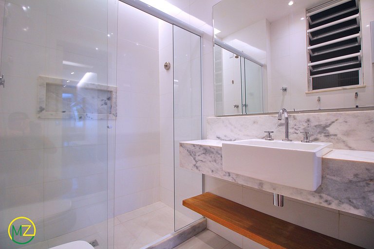 Estudio totalmente reformado junto a la playa