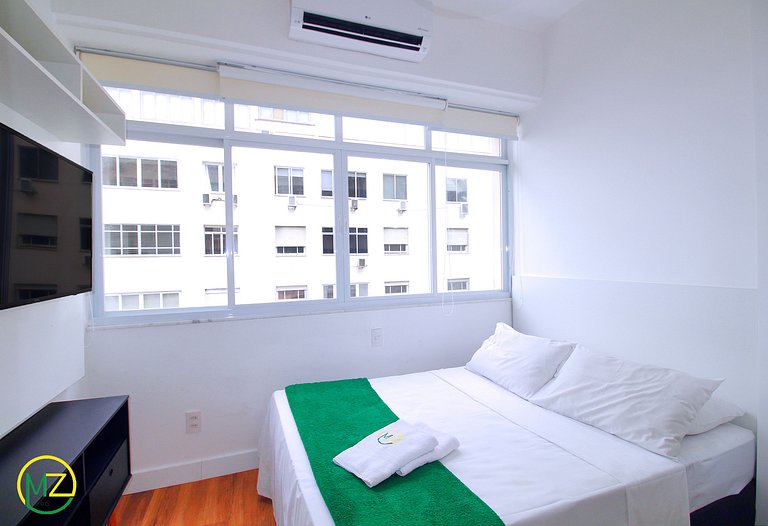 Studio in Leme with partial sea view