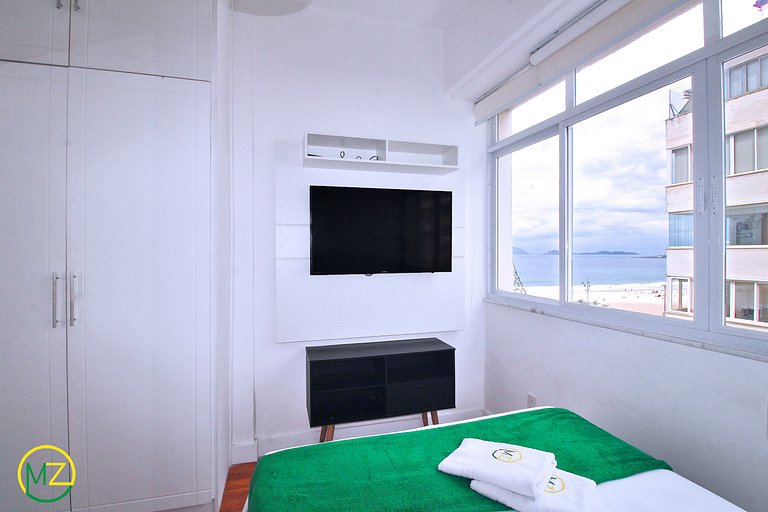 Studio in Leme with partial sea view