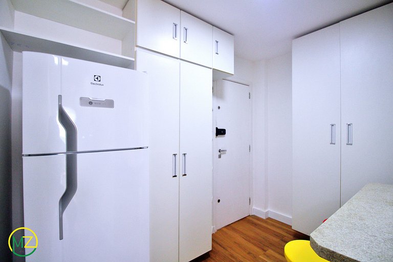 Estudio en Leme con vista parcial al mar