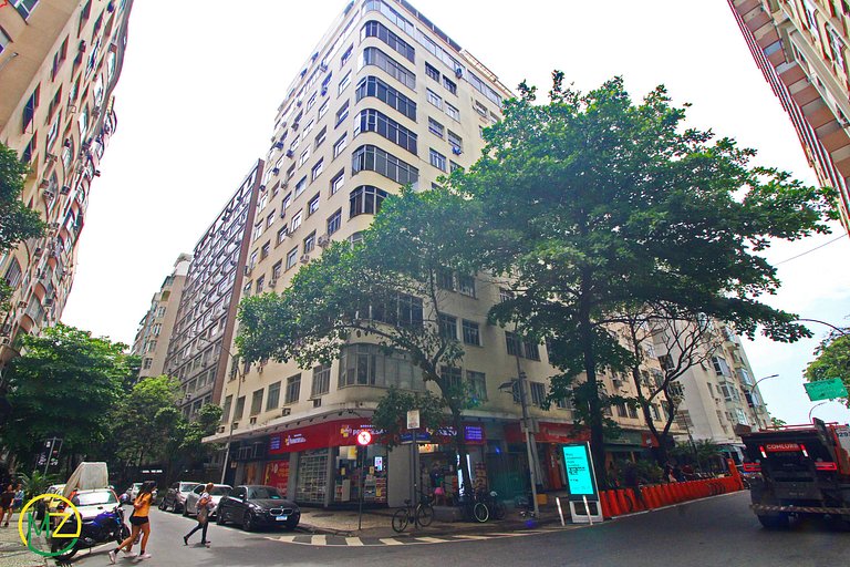 Espaçoso 3 quartos na quadra da praia p/ 6 pessoas