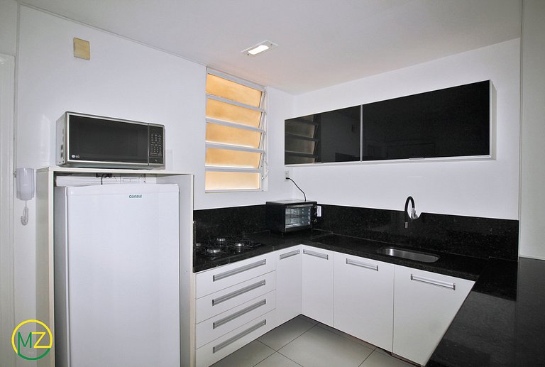 p.p1 {margin: 0.0px 0.0px 0.0px 0.0px; font: 12.0px 'Helve