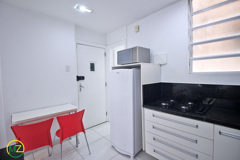 p.p1 {margin: 0.0px 0.0px 0.0px 0.0px; font: 12.0px 'Helve