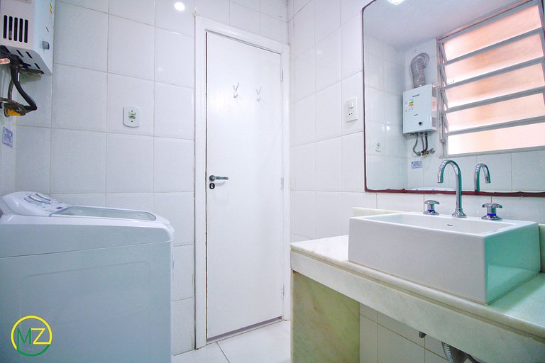 p.p1 {margin: 0.0px 0.0px 0.0px 0.0px; font: 12.0px 'Helve