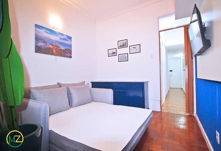 Comfortable studio in Copacabana for 4 people.