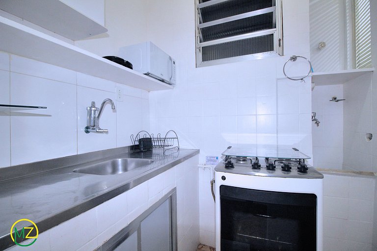 Cómodo estudio en Copacabana para 4 personas.