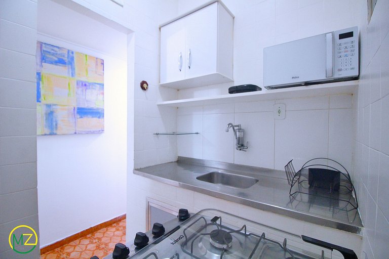 Comfortable studio in Copacabana for 4 people.