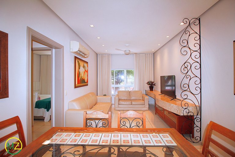 Bom 3 quartos no posto 6 com vaga de garagem