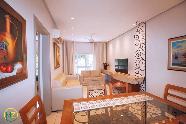 Bom 3 quartos no posto 6 com vaga de garagem