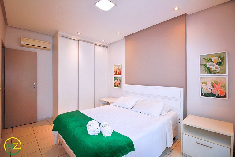 Bom 3 quartos no posto 6 com vaga de garagem