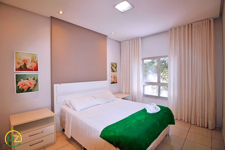 Bom 3 quartos no posto 6 com vaga de garagem