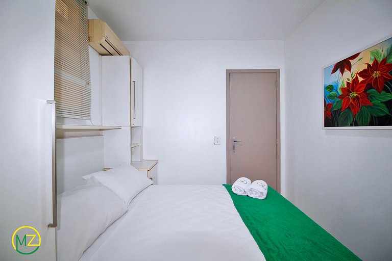 Bom 3 quartos no posto 6 com vaga de garagem