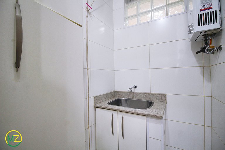 Bom 3 quartos no posto 6 com vaga de garagem