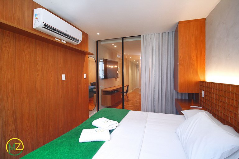 Studio moderno, renovado e perto da praia