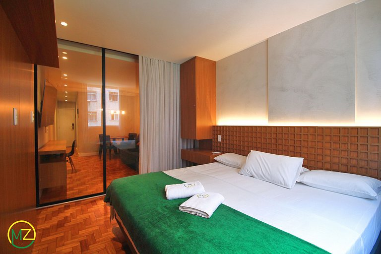 Modern, renovated studio apartment near the beach