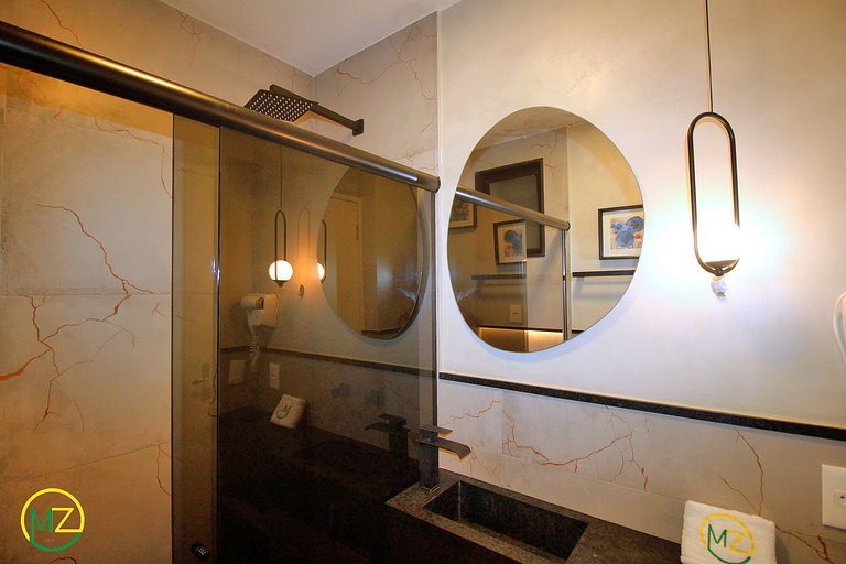 Modern, renovated studio apartment near the beach