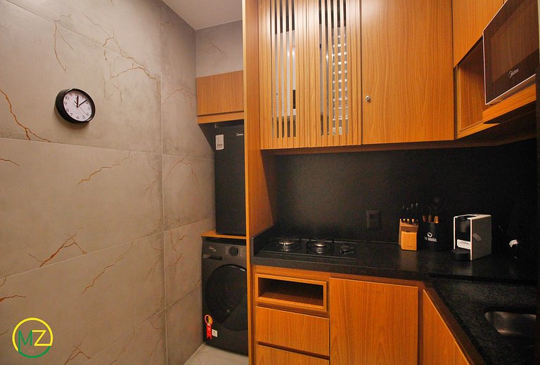 Studio moderno, renovado e perto da praia