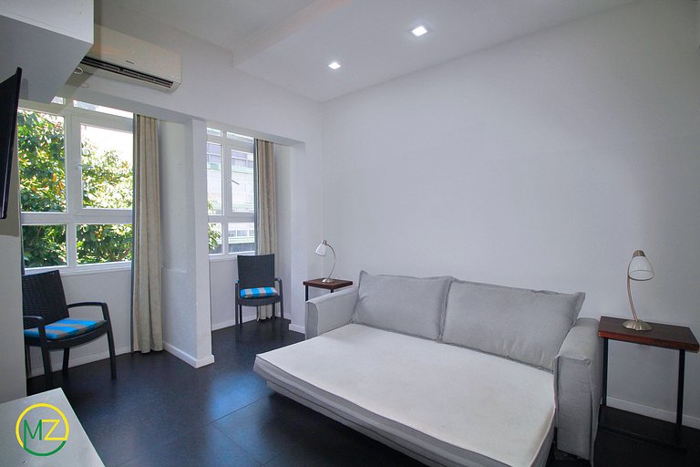 p.p1 {margin: 0.0px 0.0px 0.0px 0.0px; font: 12.0px 'Helve