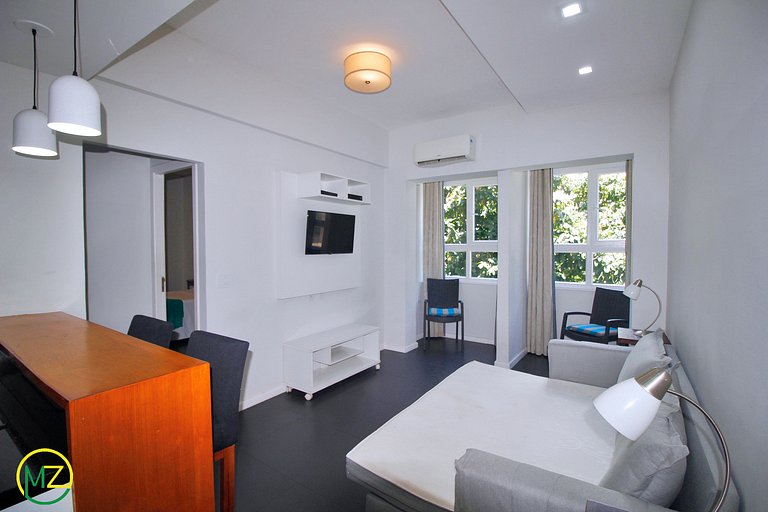 p.p1 {margin: 0.0px 0.0px 0.0px 0.0px; font: 12.0px 'Helve