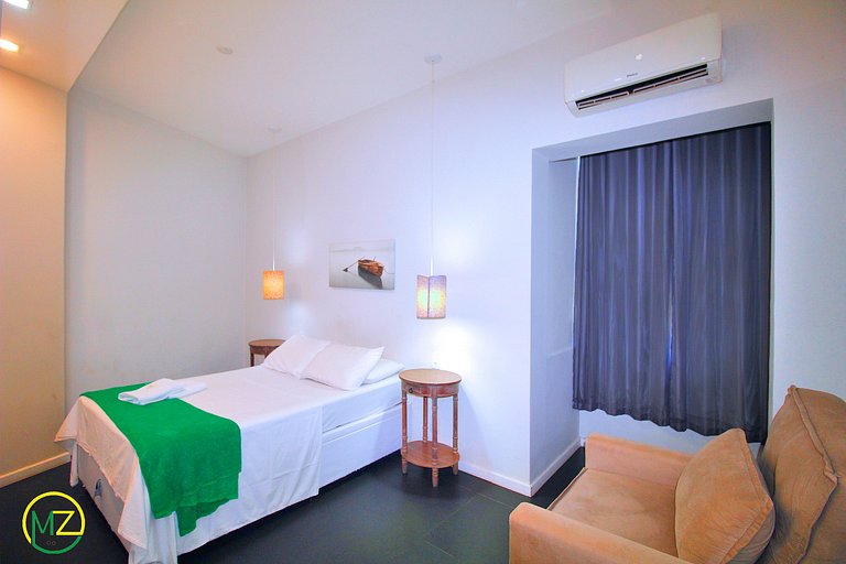 p.p1 {margin: 0.0px 0.0px 0.0px 0.0px; font: 12.0px 'Helve