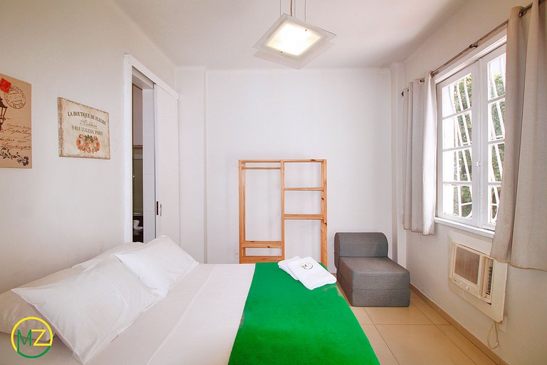 Estudio tranquilo en Copacabana, Puesto 3.