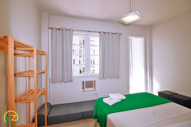 Estudio tranquilo en Copacabana, Puesto 3.