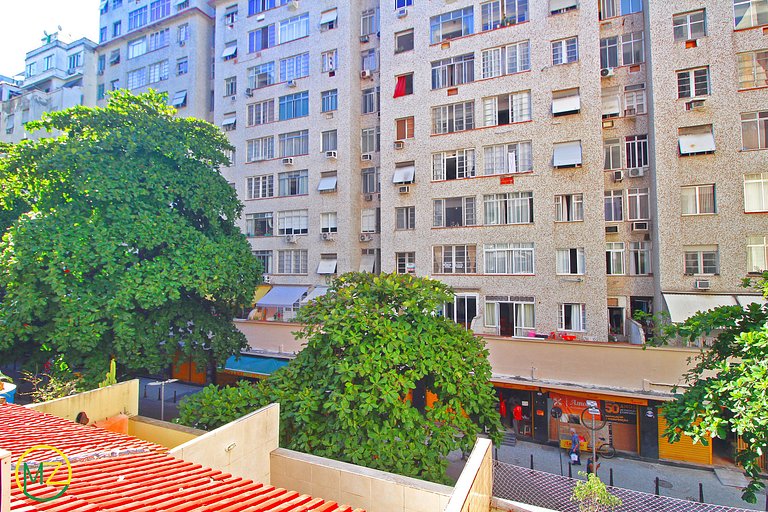 Estudio tranquilo en Copacabana, Puesto 3.