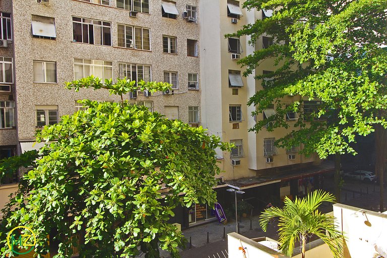 Estudio tranquilo en Copacabana, Puesto 3.