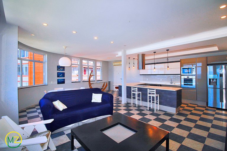 Stunning ocean view, sleeps up to 6 people.