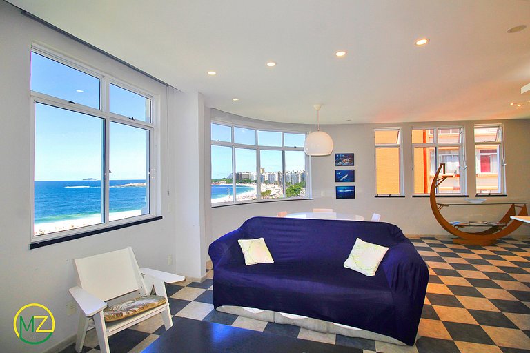 Stunning ocean view, sleeps up to 6 people.