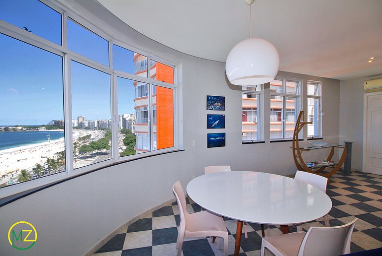 Stunning ocean view, sleeps up to 6 people.