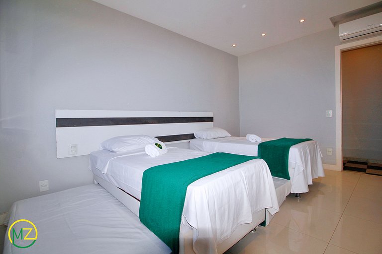 Stunning ocean view, sleeps up to 6 people.