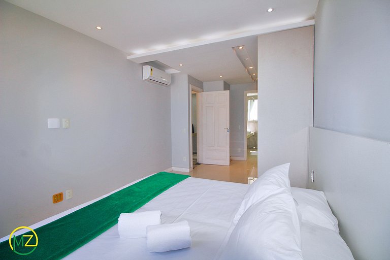 Stunning ocean view, sleeps up to 6 people.