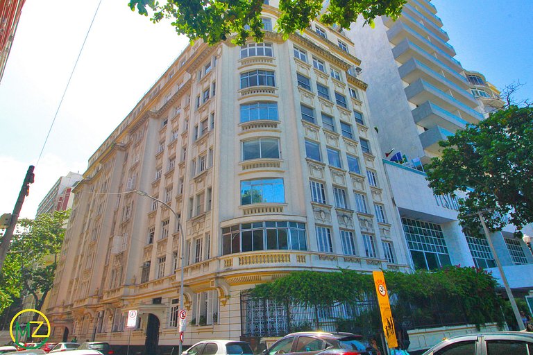 Vista deslumbrante p/ o mar, acomoda até 6 pessoas