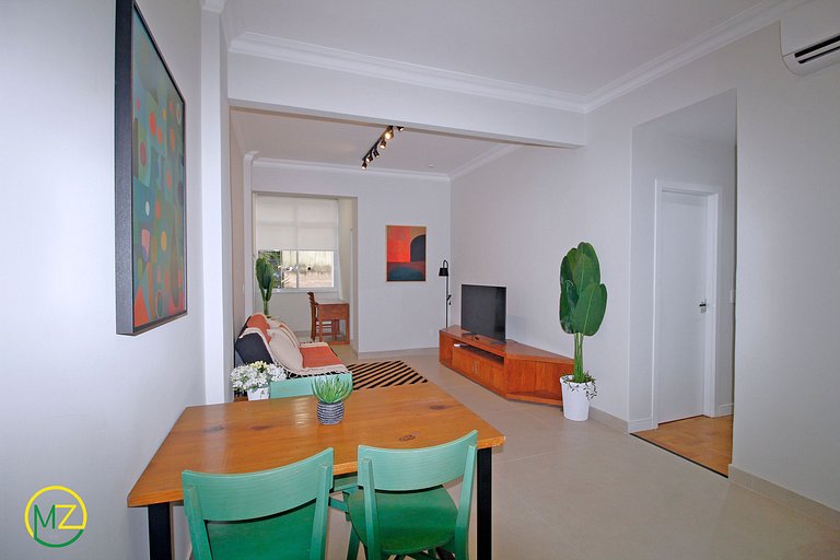 Renovated 3-bdrms in Leme, 4 adults and 2 children