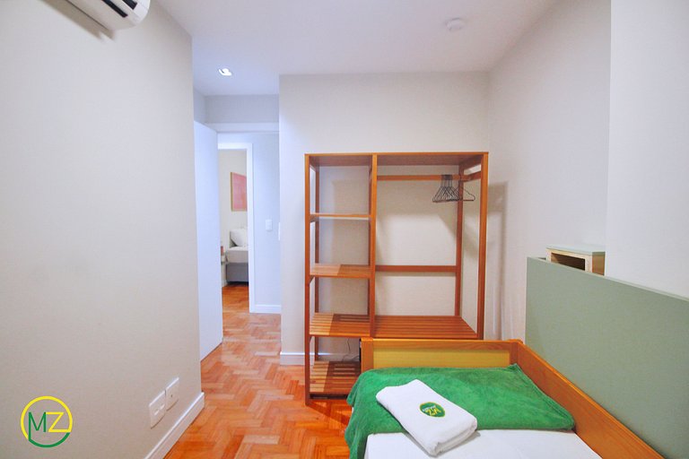 Renovado 3 quartos no Leme, 4 adultos e 2 crianças
