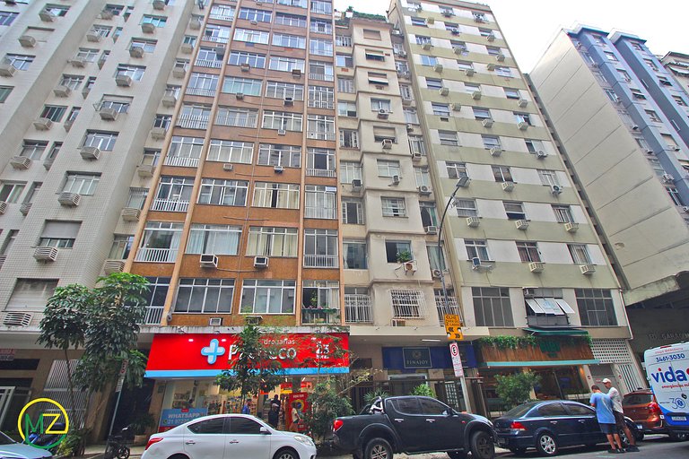 Renovado 3 quartos no Leme, 4 adultos e 2 crianças