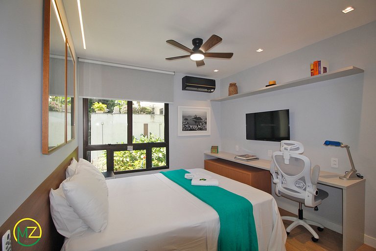 Modern studio in an apartment hotel